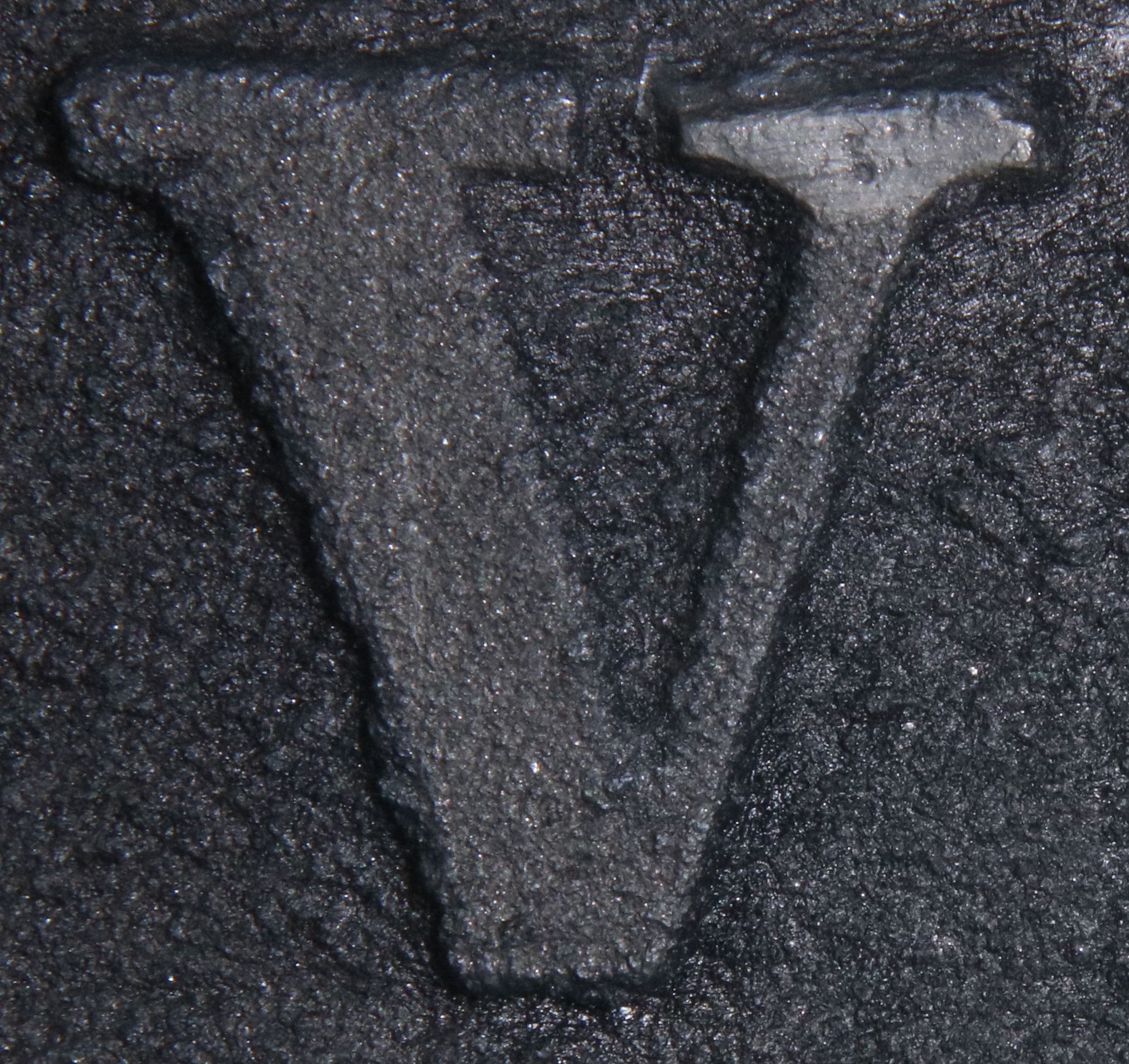 V